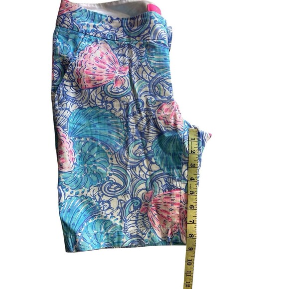 Lilly Pulitzer Women’s Short Sz 6 Seashell Print Blue Pink Cotton Summer Resort - Picture 4 of 7